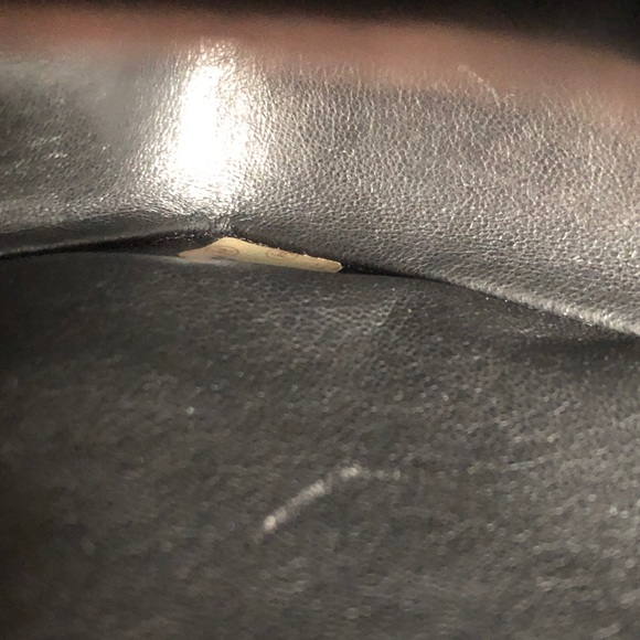 SOLD!!! Vintage Chanel Double Flap in Medium. - Picture 10 of 11